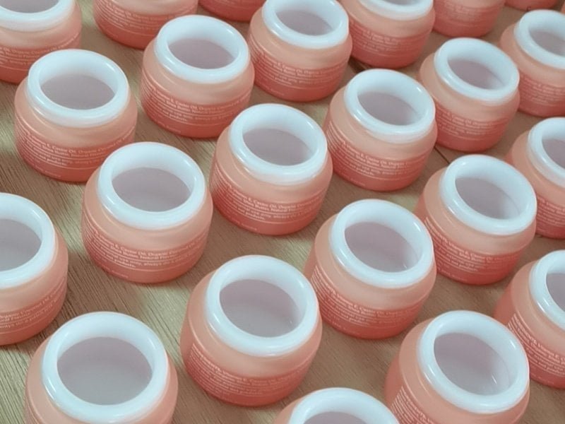 Niupackaging custom cosmetic jars and bottles production facility